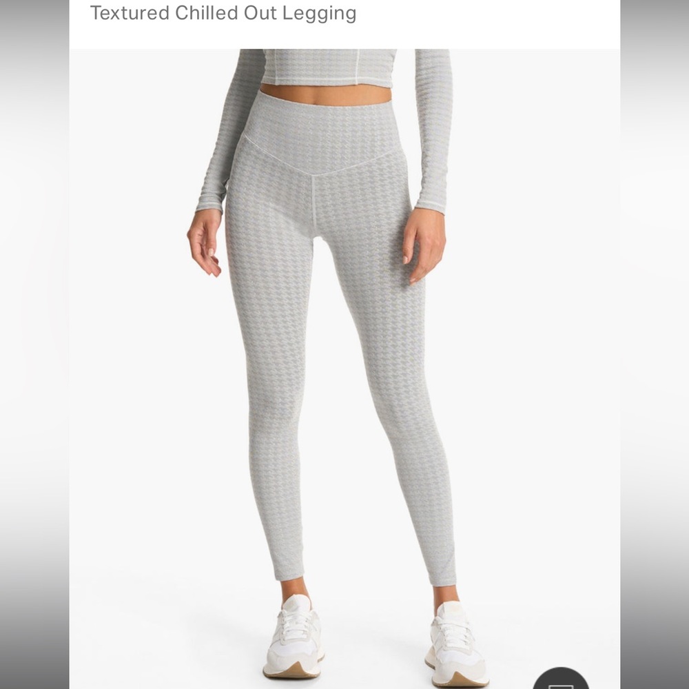 Vuori Textured Chilled Out Legging